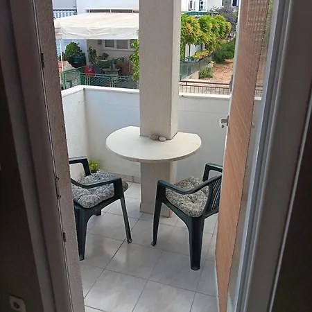 Sanja Apartment *