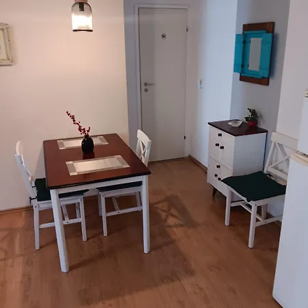 Sanja Apartment *